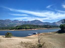 Misty morning at Anayirangal reservoir
