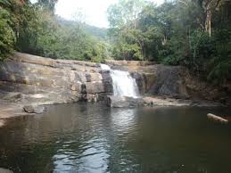 keezharkuthu Idukki scenary